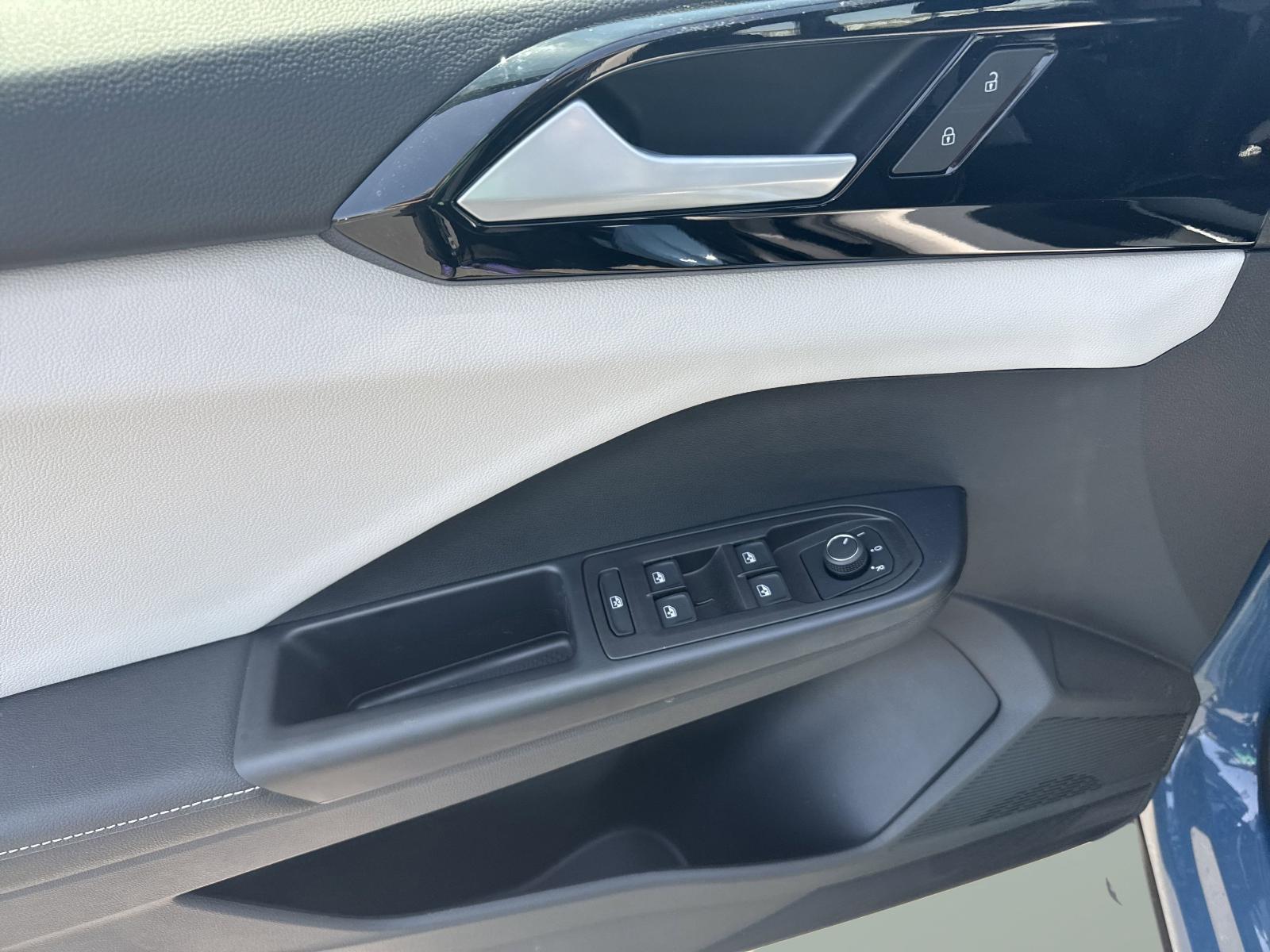 2025 Volkswagen Taos Vehicle Photo in Georgetown, TX 78626