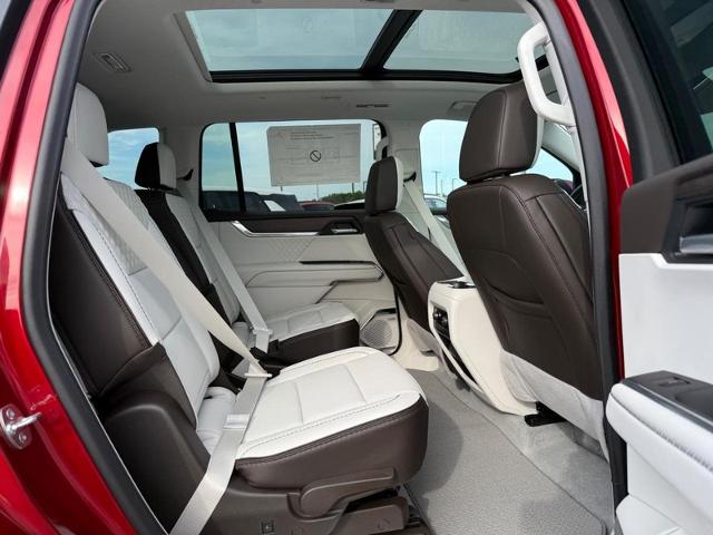 2025 GMC Acadia Vehicle Photo in COLUMBIA, MO 65203-3903