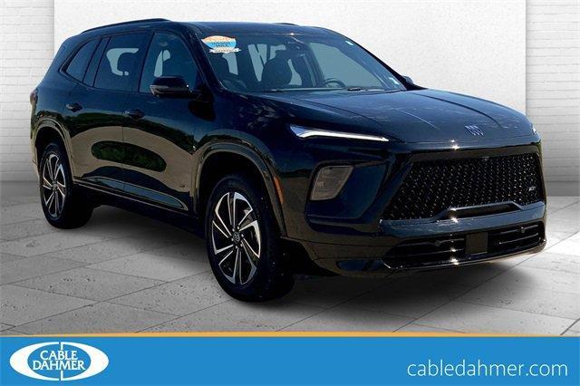 2025 Buick Enclave Vehicle Photo in TOPEKA, KS 66609-0000