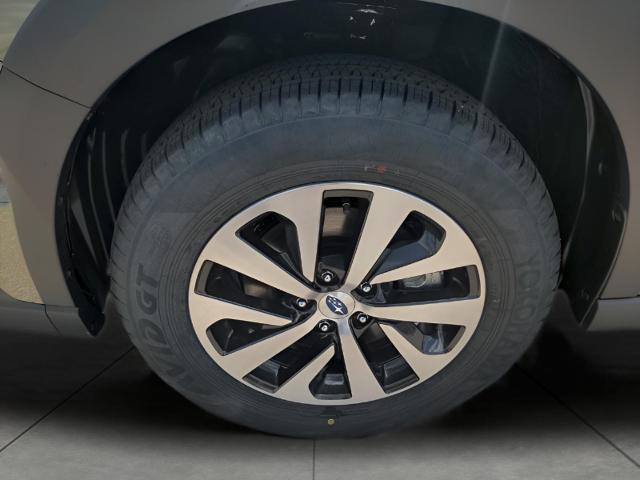 2025 Subaru Outback Vehicle Photo in Green Bay, WI 54304