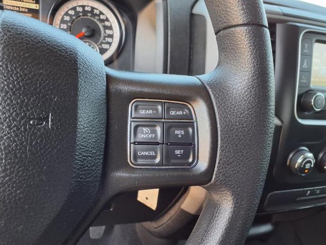 2022 Ram 1500 Classic Vehicle Photo in EMPORIA, VA 23847-1235