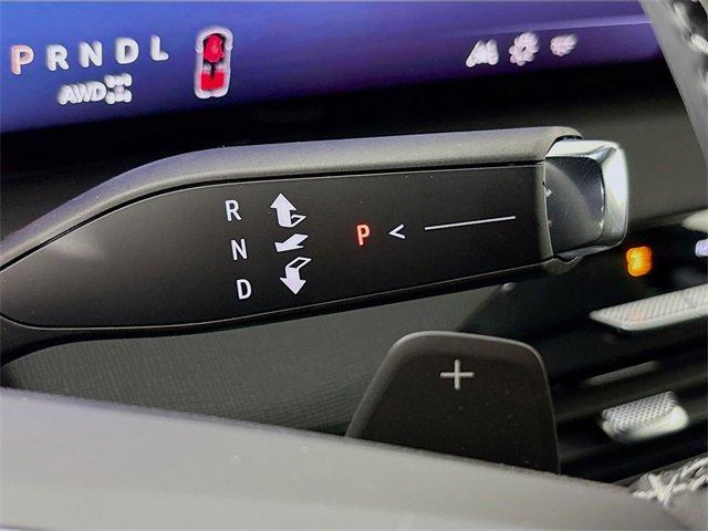 2025 Buick Enclave Vehicle Photo in PUYALLUP, WA 98371-4149