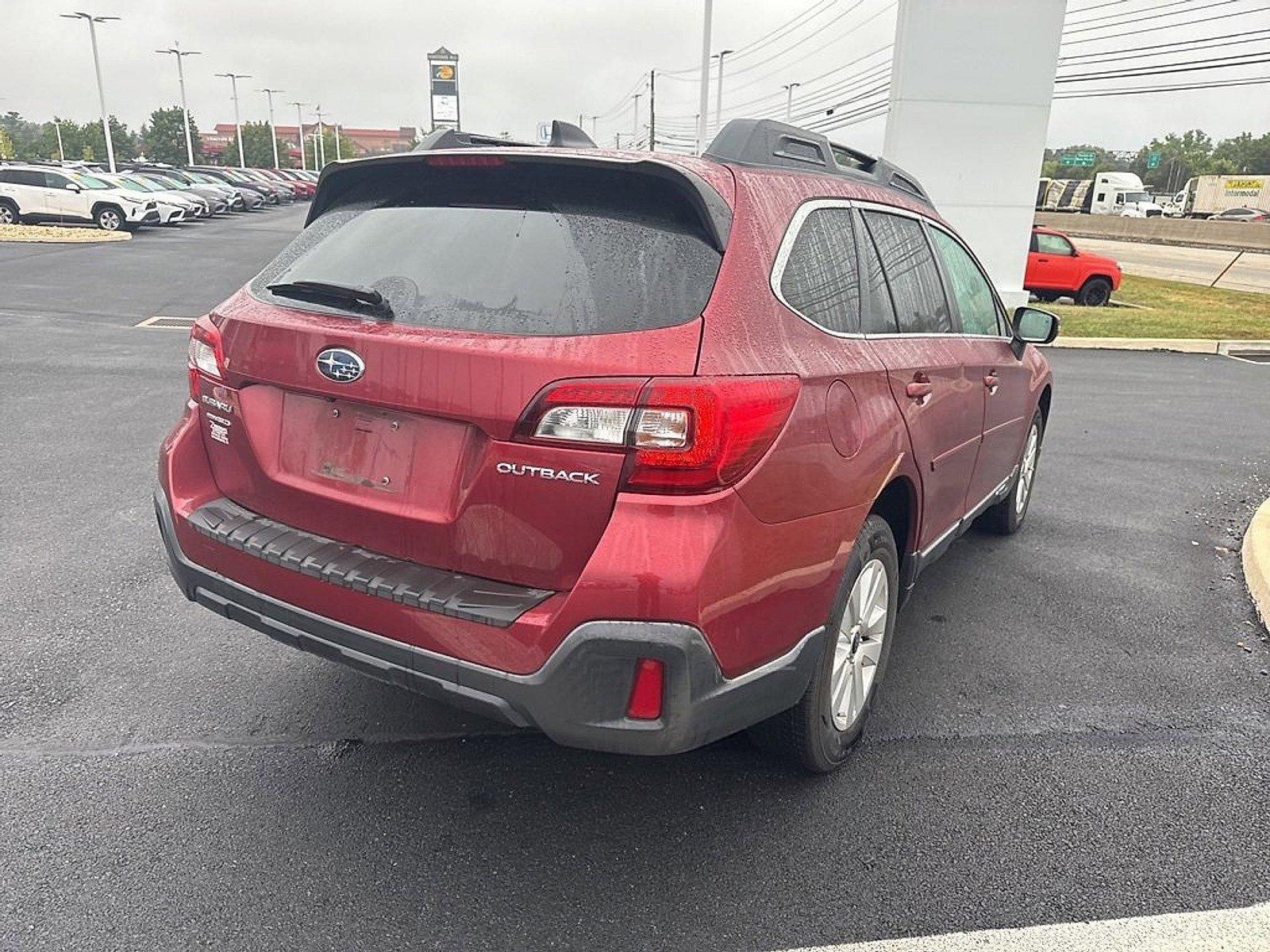 2018 Subaru Outback Vehicle Photo in Harrisburg, PA 17111