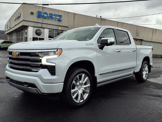 2026 Chevrolet Silverado 1500 High Country Crew Cab 4WD