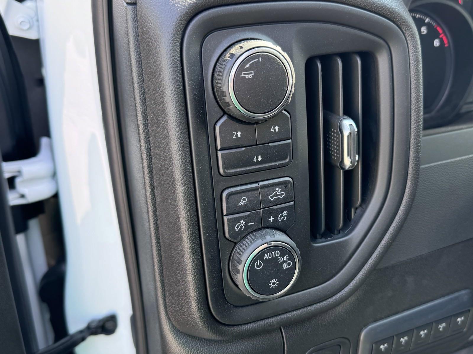 2024 Chevrolet Silverado 2500 HD Vehicle Photo in GEORGETOWN, TX 78626-7508