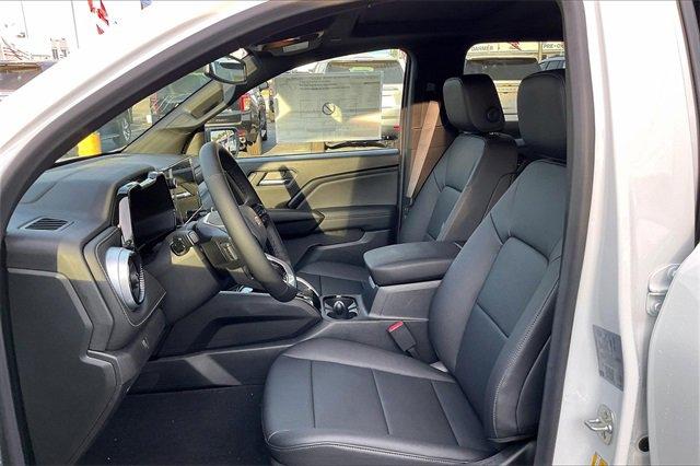 2024 Chevrolet Colorado Vehicle Photo in KANSAS CITY, MO 64114-4502