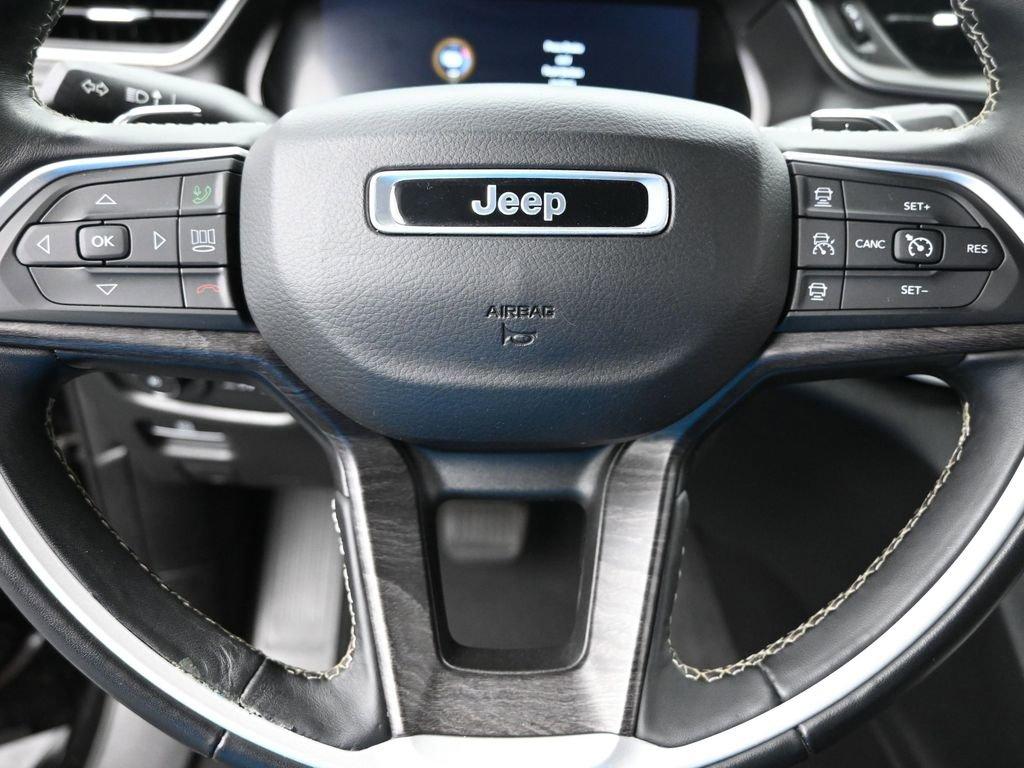 2021 Jeep Grand Cherokee L Vehicle Photo in Cedar Rapids, IA 52402