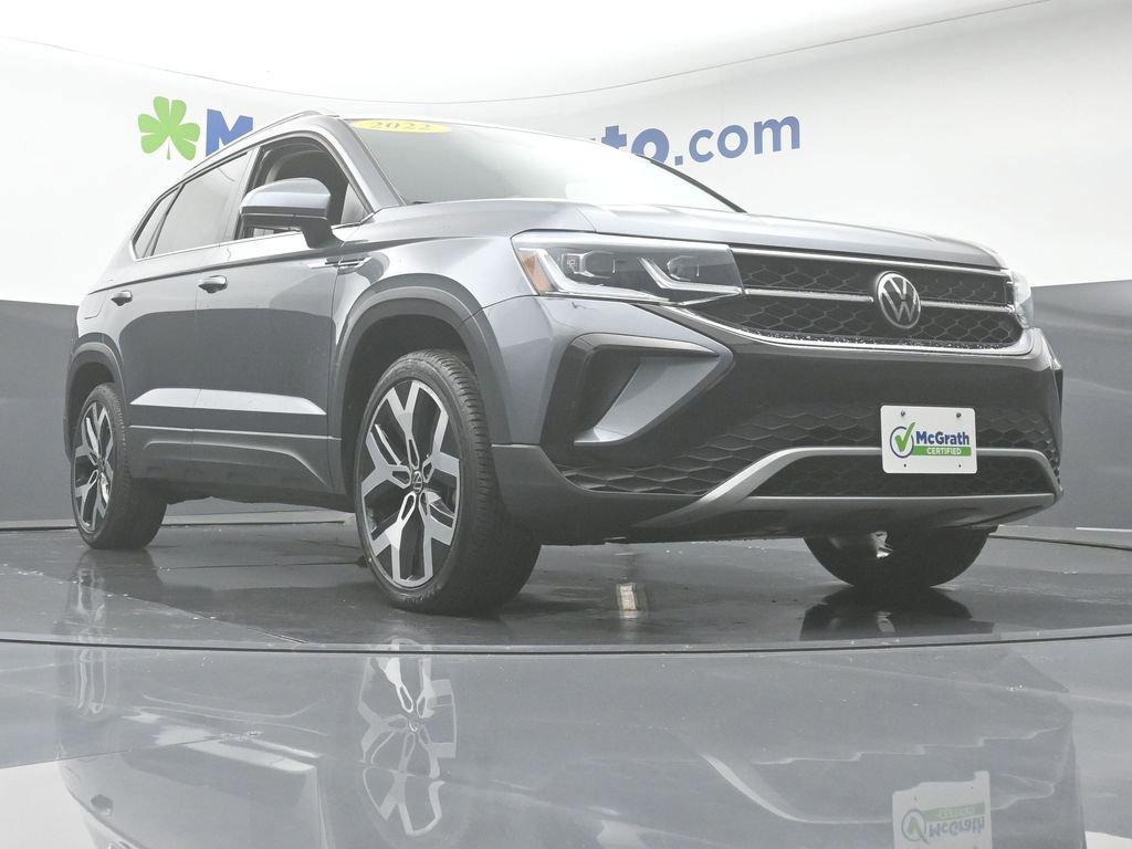 2022 Volkswagen Taos Vehicle Photo in Marion, IA 52302