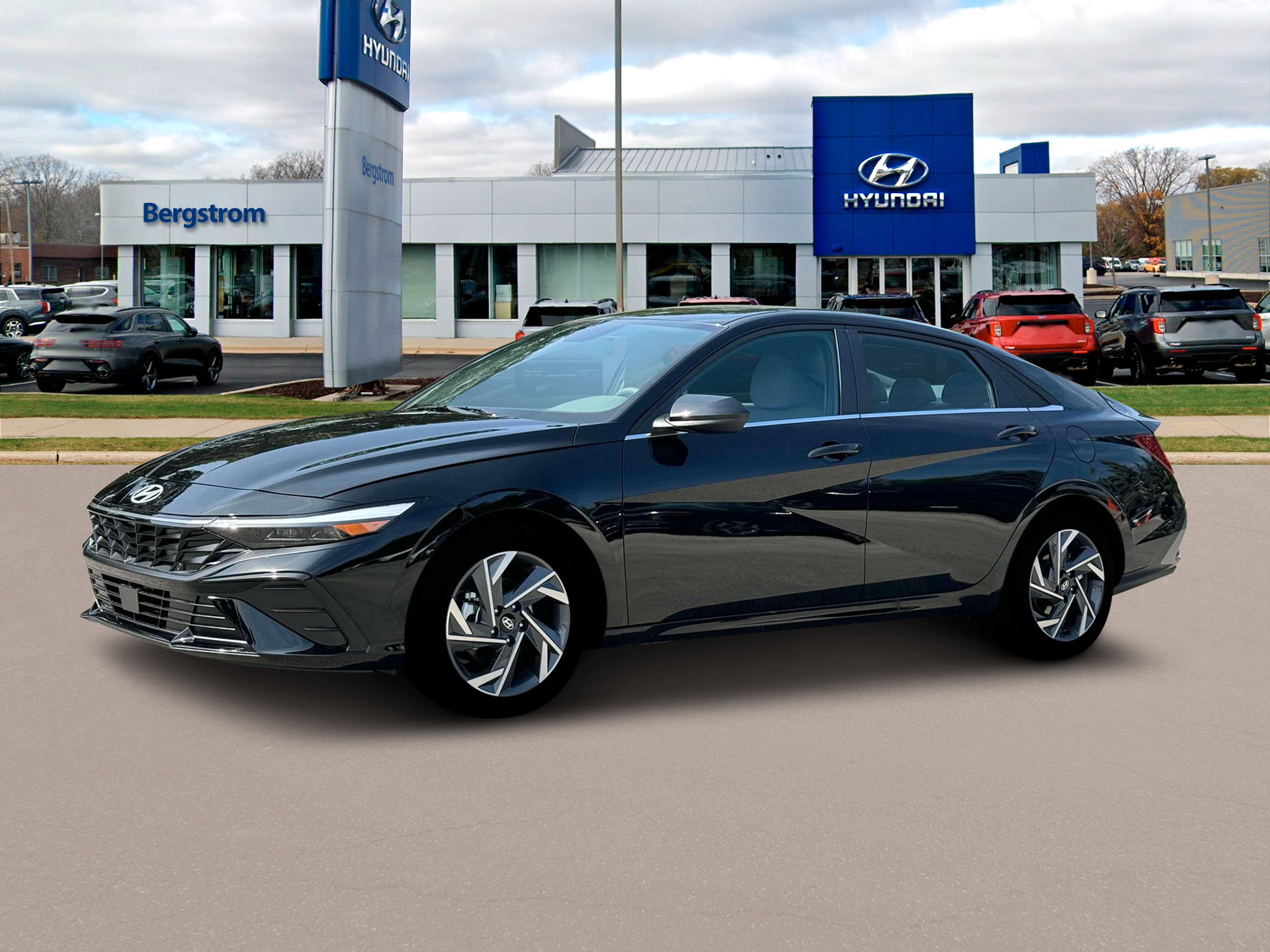 2025 Hyundai ELANTRA Vehicle Photo in Green Bay, WI 54304