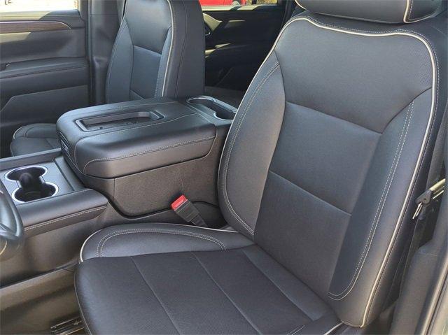 2023 Chevrolet Suburban Vehicle Photo in COLLIERVILLE, TN 38017-9006