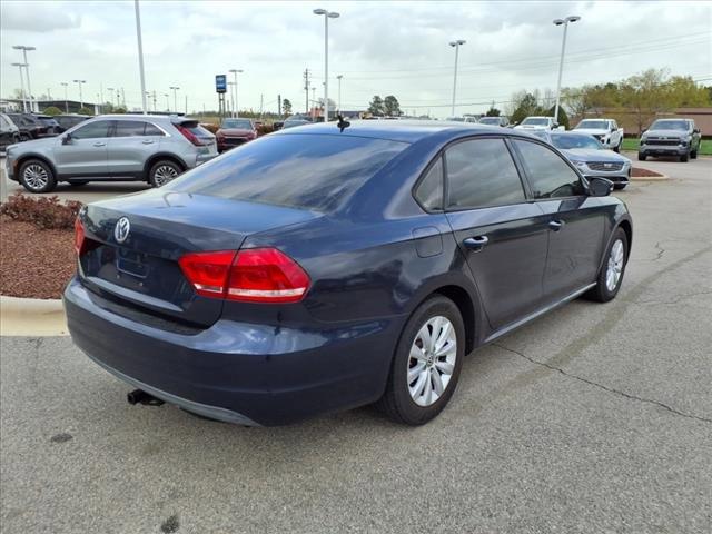 2013 Volkswagen Passat Vehicle Photo in HENDERSON, NC 27536-2966