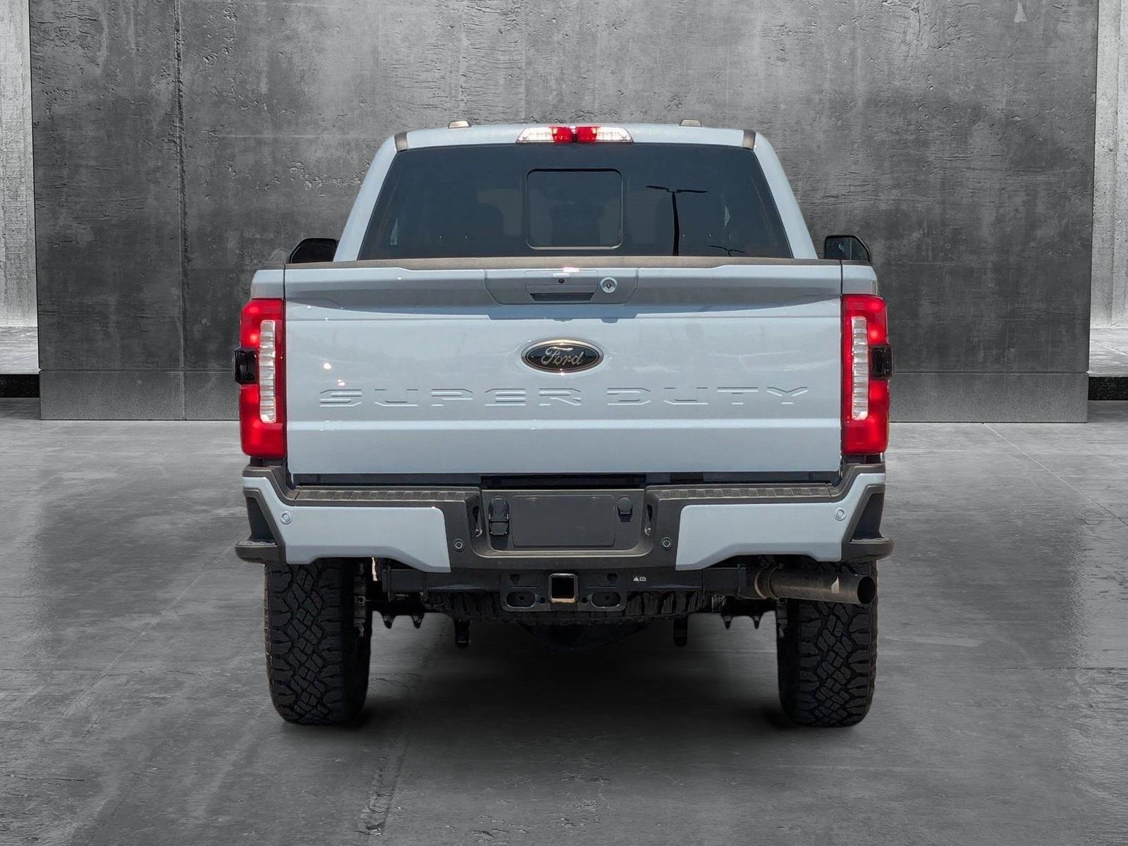 2024 Ford Super Duty F-250 SRW Vehicle Photo in St. Petersburg, FL 33713