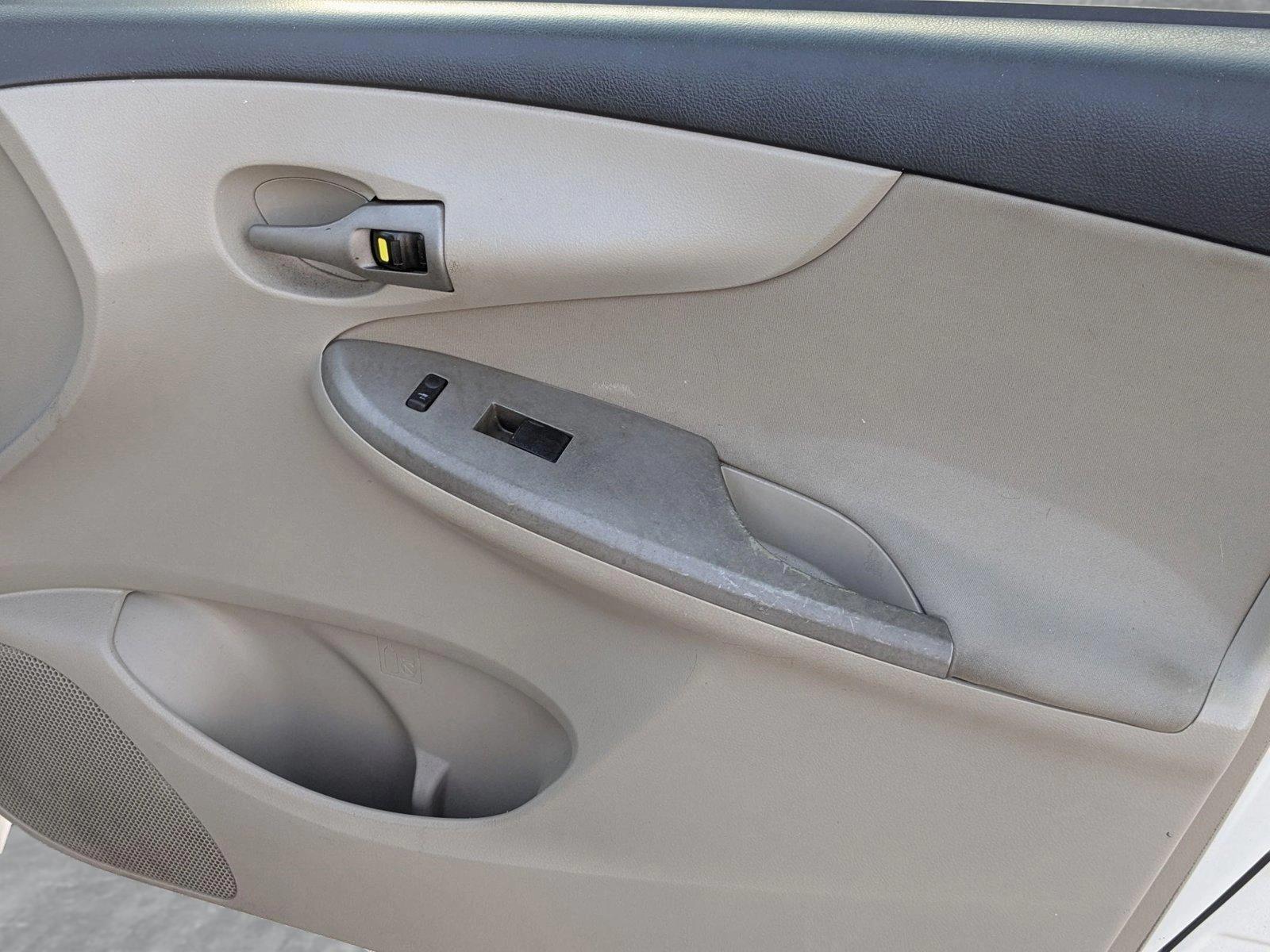 2012 Toyota Corolla Vehicle Photo in PEMBROKE PINES, FL 33024-6534