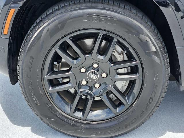 2023 Defender Vehicle Photo in AUSTIN, TX 78717
