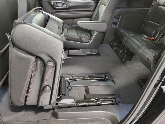 2024 Chevrolet Suburban Vehicle Photo in NEENAH, WI 54956-2243