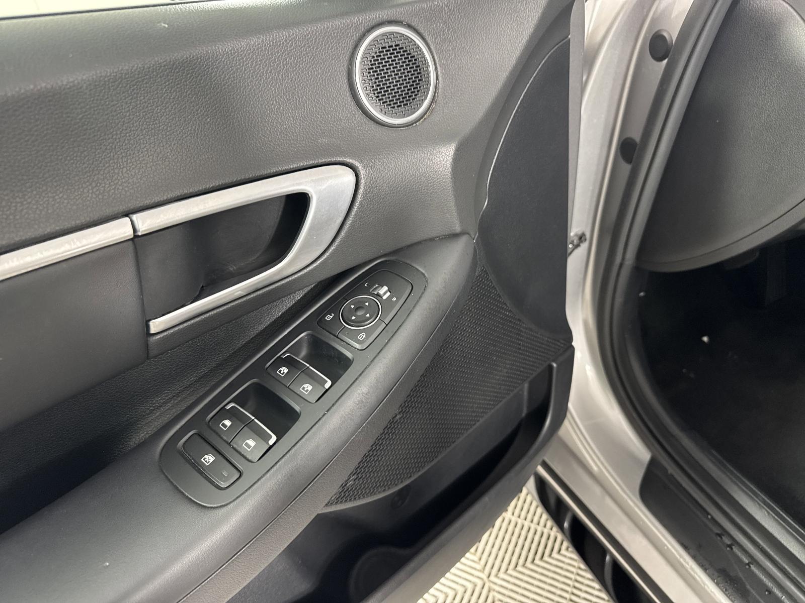 2021 Hyundai Sonata Vehicle Photo in GEORGETOWN, TX 78626-7508