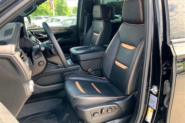 2023 GMC Yukon Vehicle Photo in KANSAS CITY, MO 64114-4502