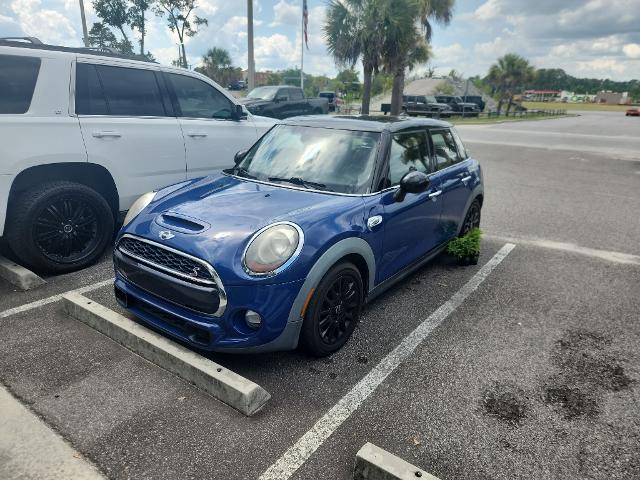 2016 MINI Cooper S Hardtop 4 Door Vehicle Photo in Savannah, GA 31419
