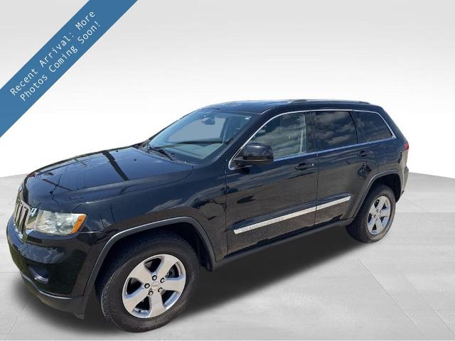 2013 Jeep Grand Cherokee Vehicle Photo in Cedar Rapids, IA 52402