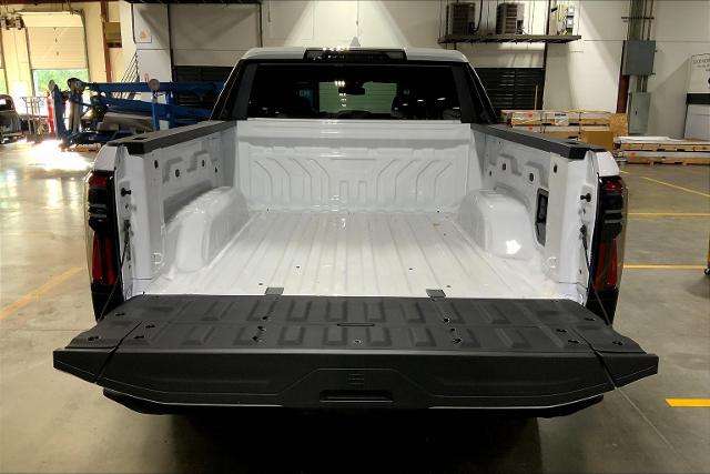 2026 GMC Sierra EV Vehicle Photo in KANSAS CITY, MO 64114-4545
