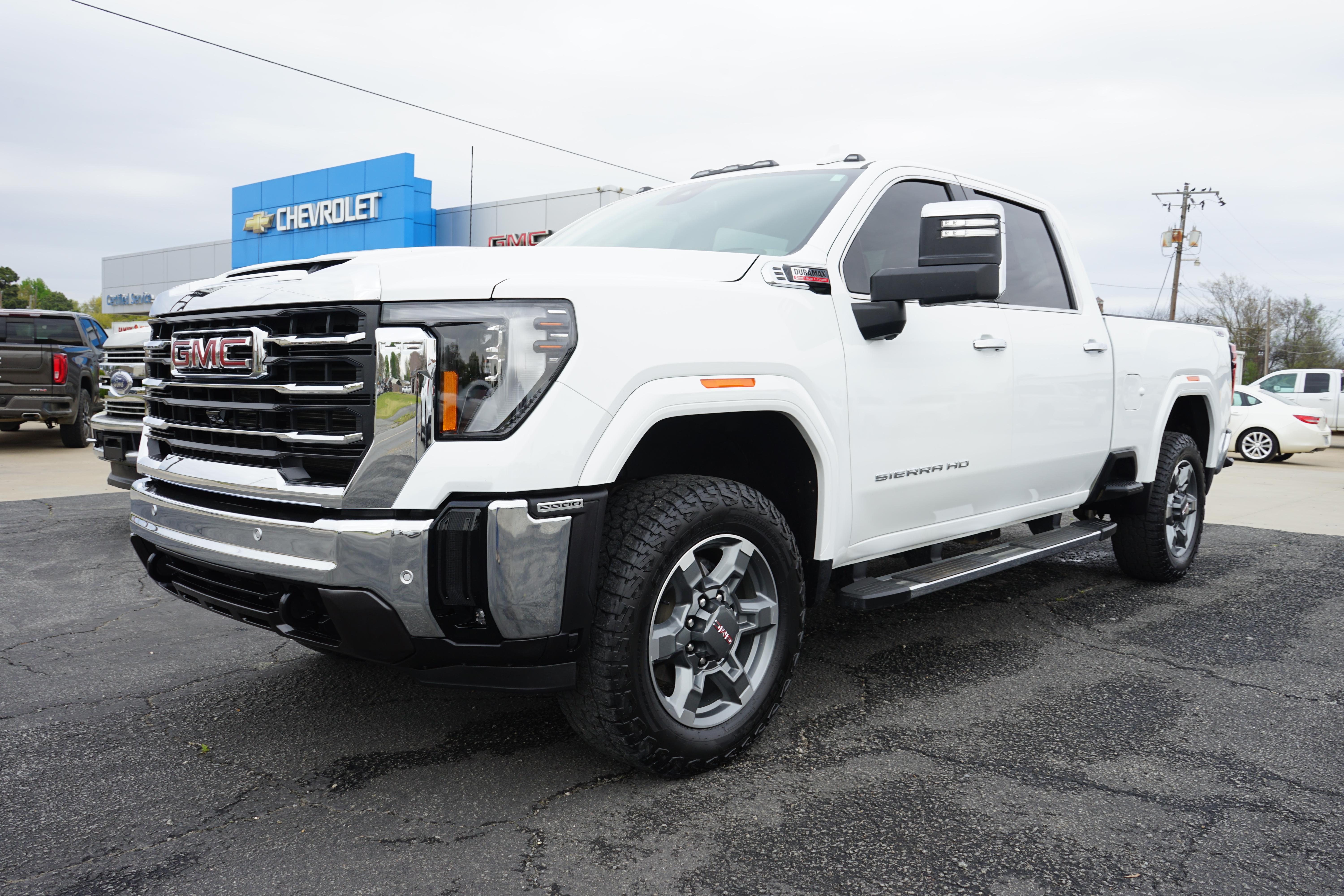 2025 GMC Sierra 2500HD SLT Crew Cab 4WD