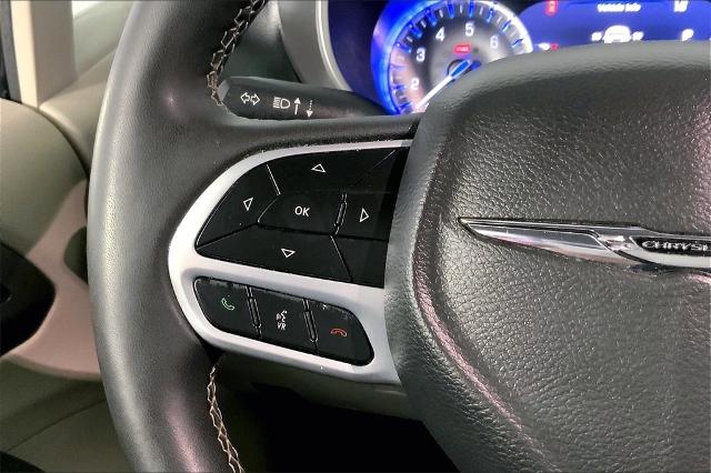 2022 Chrysler Pacifica Vehicle Photo in Kansas City, MO 64114