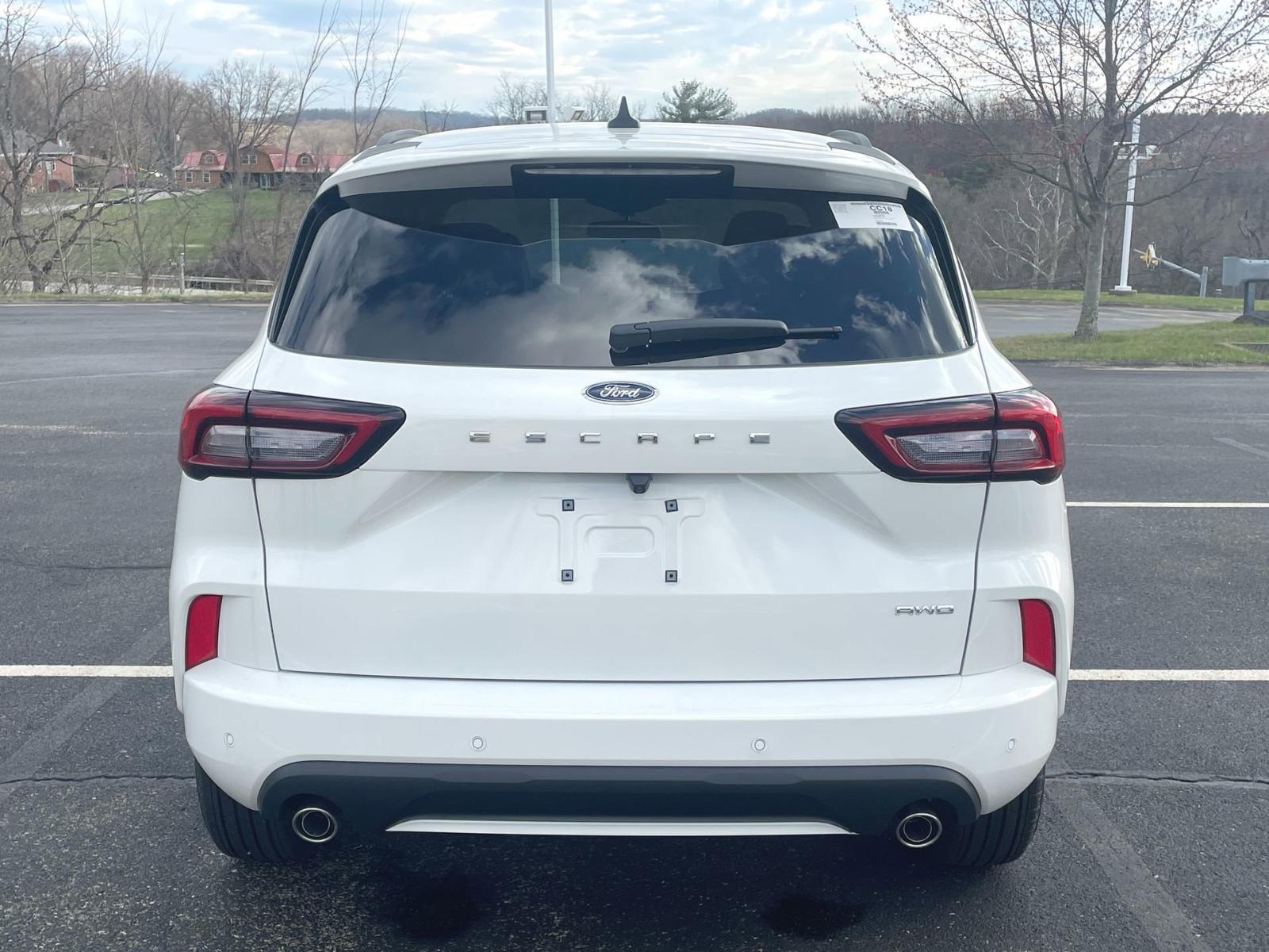 2024 Ford Escape Vehicle Photo in Belle Vernon, PA 15012