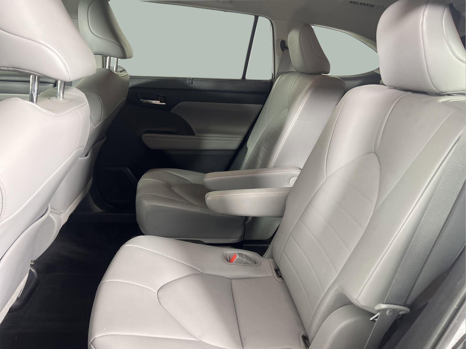 2021 Toyota Highlander Vehicle Photo in GEORGETOWN, TX 78626-7508