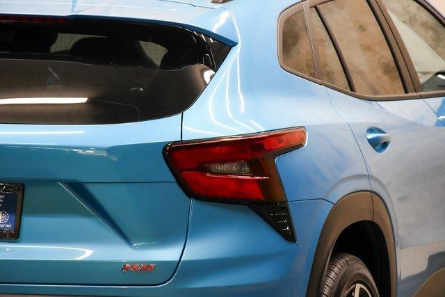 2025 Chevrolet Trax Vehicle Photo in EVERETT, WA 98203-5662