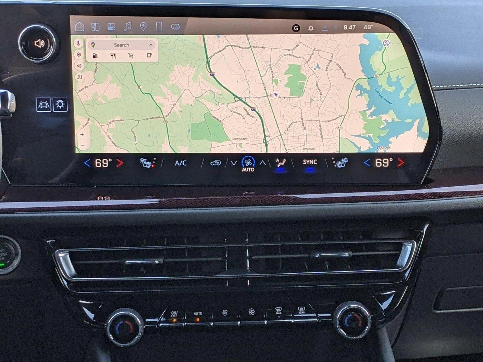 2025 Chevrolet Traverse Vehicle Photo in TIMONIUM, MD 21093-2300