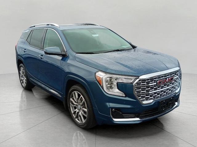 2024 GMC Terrain Vehicle Photo in OSHKOSH, WI 54904-7811