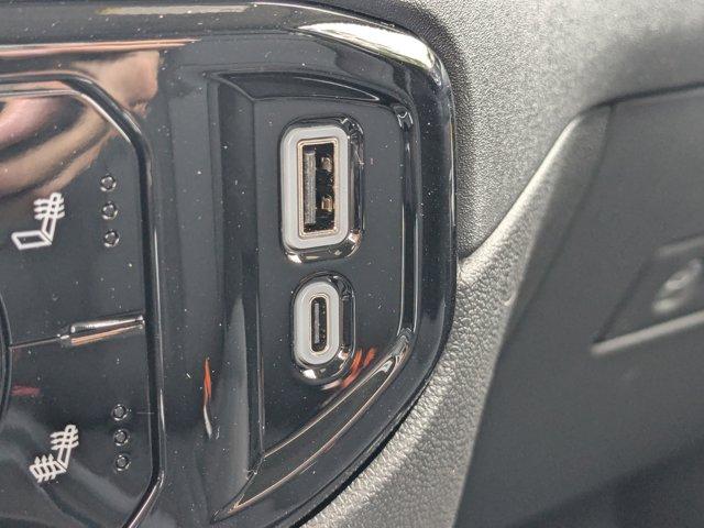 2025 Chevrolet Silverado 1500 Vehicle Photo in BRUNSWICK, GA 31525-1881