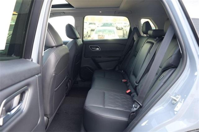 2025 Nissan Rogue Vehicle Photo in Hazelwood, MO 63042