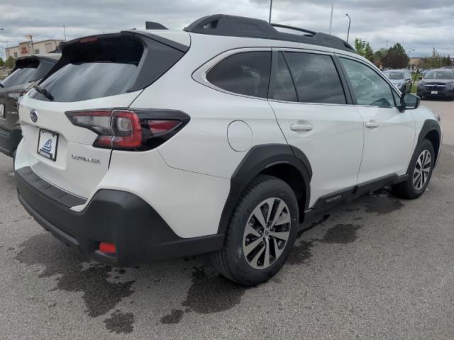 2025 Subaru Outback Vehicle Photo in Green Bay, WI 54304