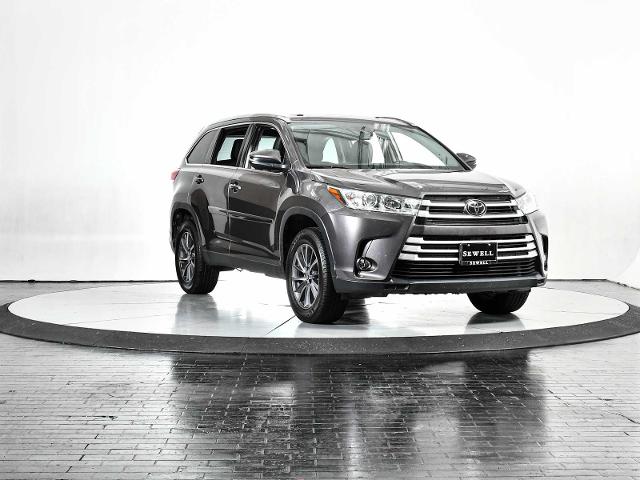 2019 Toyota Highlander Vehicle Photo in DALLAS, TX 75235