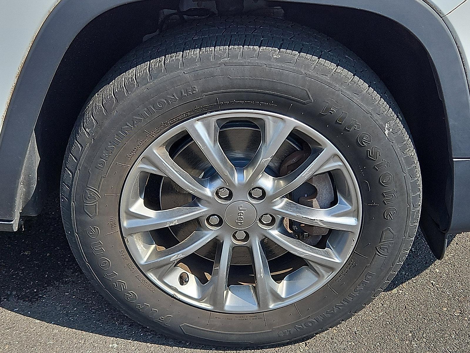 2019 Jeep Cherokee Vehicle Photo in Trevose, PA 19053