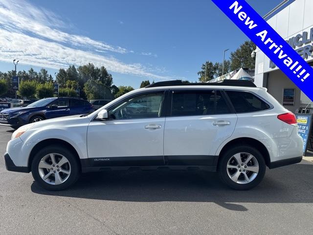 2013 Subaru Outback Vehicle Photo in Puyallup, WA 98371