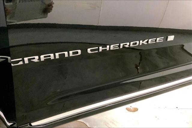 2023 Jeep Grand Cherokee Vehicle Photo in Kansas City, MO 64114