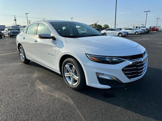 2025 Chevrolet Malibu Vehicle Photo in COLUMBIA, MO 65203-3903