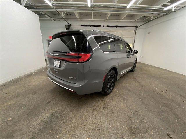 2022 Chrysler Pacifica Vehicle Photo in PORTLAND, OR 97225-3518