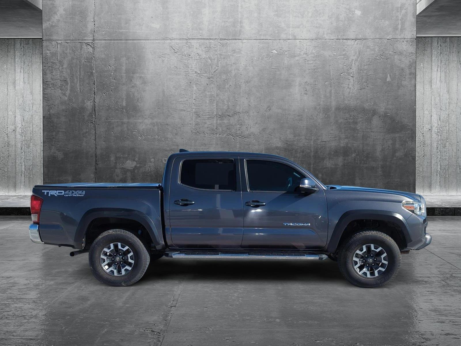 2017 Toyota Tacoma Vehicle Photo in Ft. Myers, FL 33907