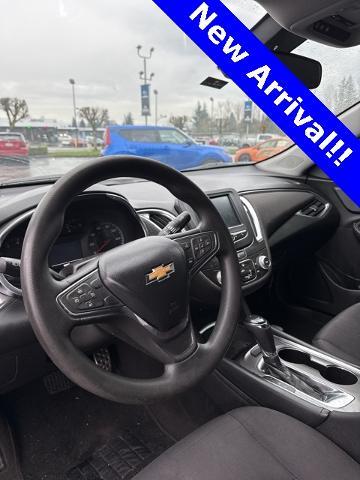 2017 Chevrolet Malibu Vehicle Photo in Puyallup, WA 98371