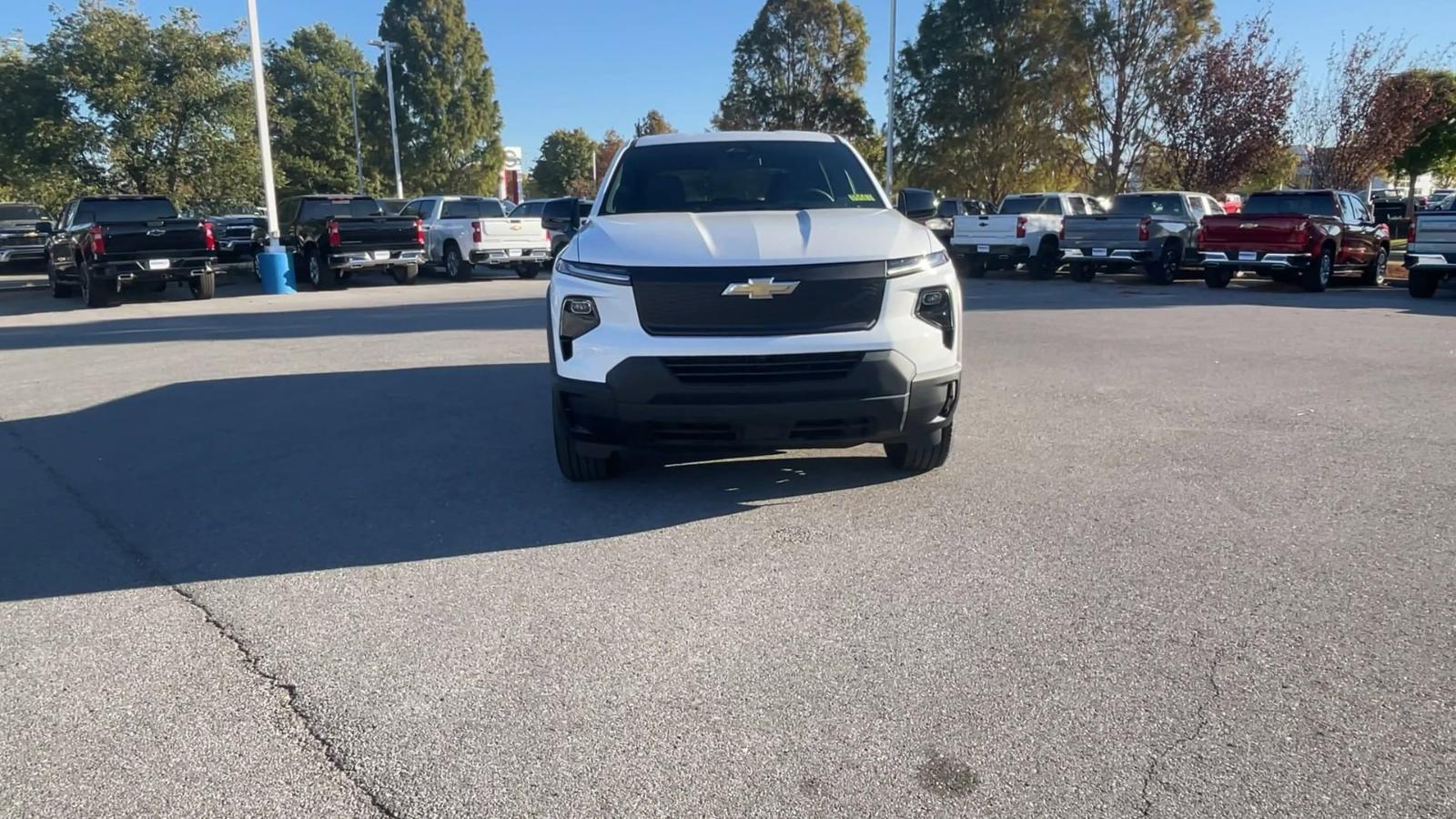 2024 Chevrolet Silverado EV Vehicle Photo in BENTONVILLE, AR 72712-4322