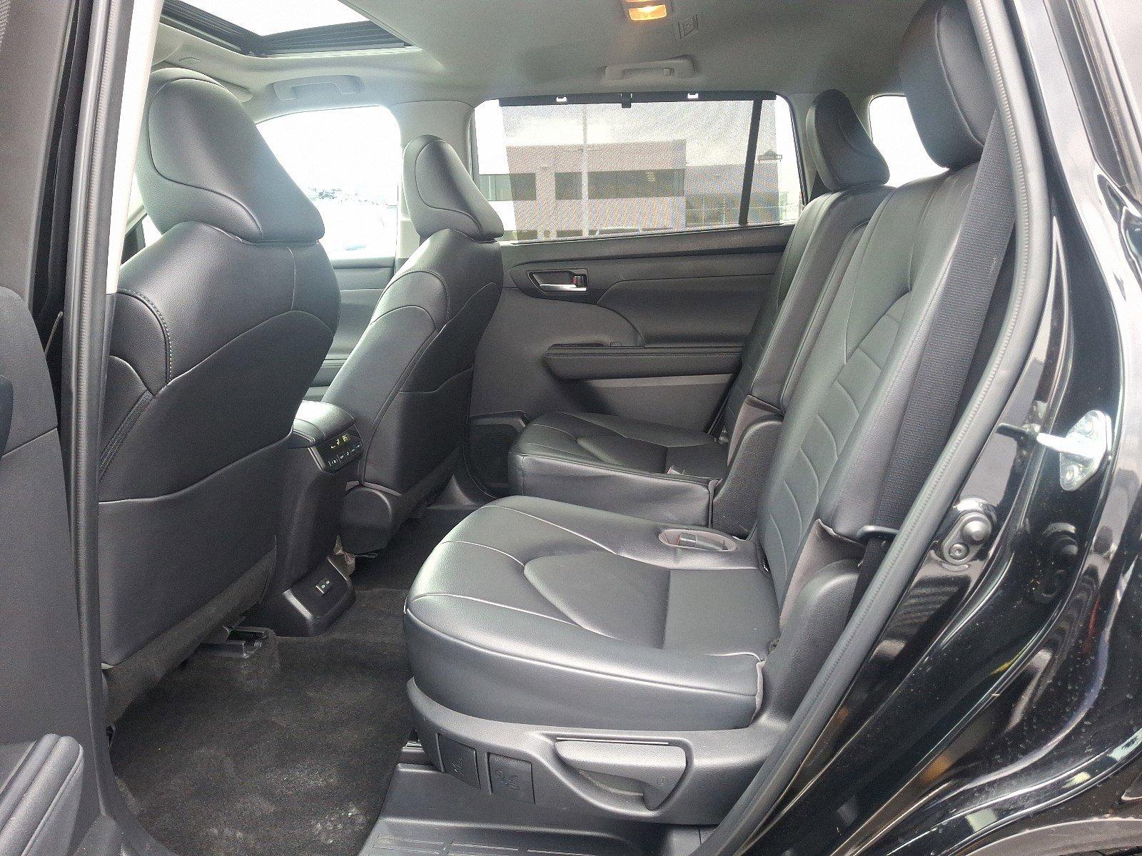 2023 Toyota Highlander Vehicle Photo in Harrisburg, PA 17111