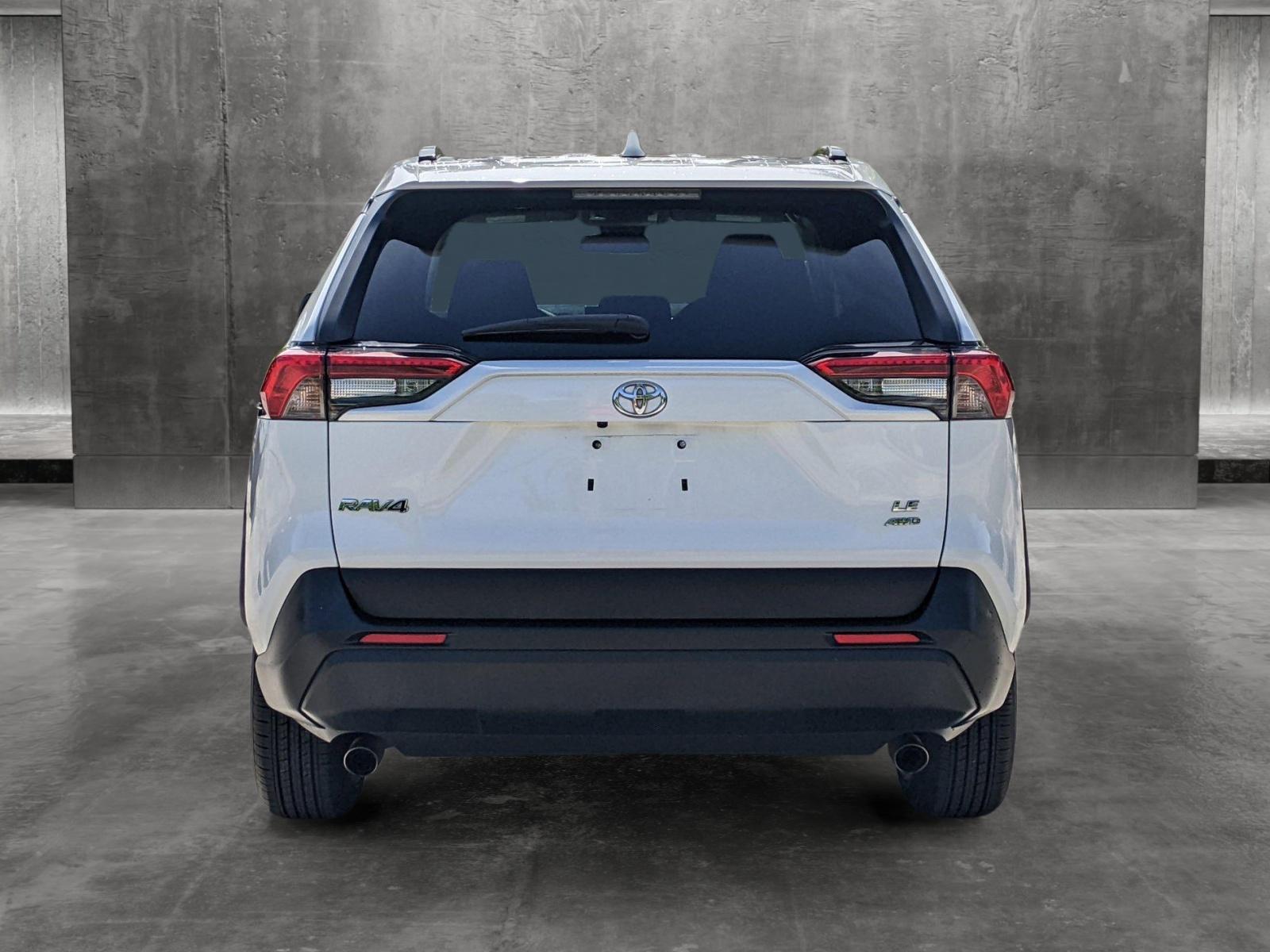 2020 Toyota RAV4 Vehicle Photo in Pembroke Pines , FL 33084