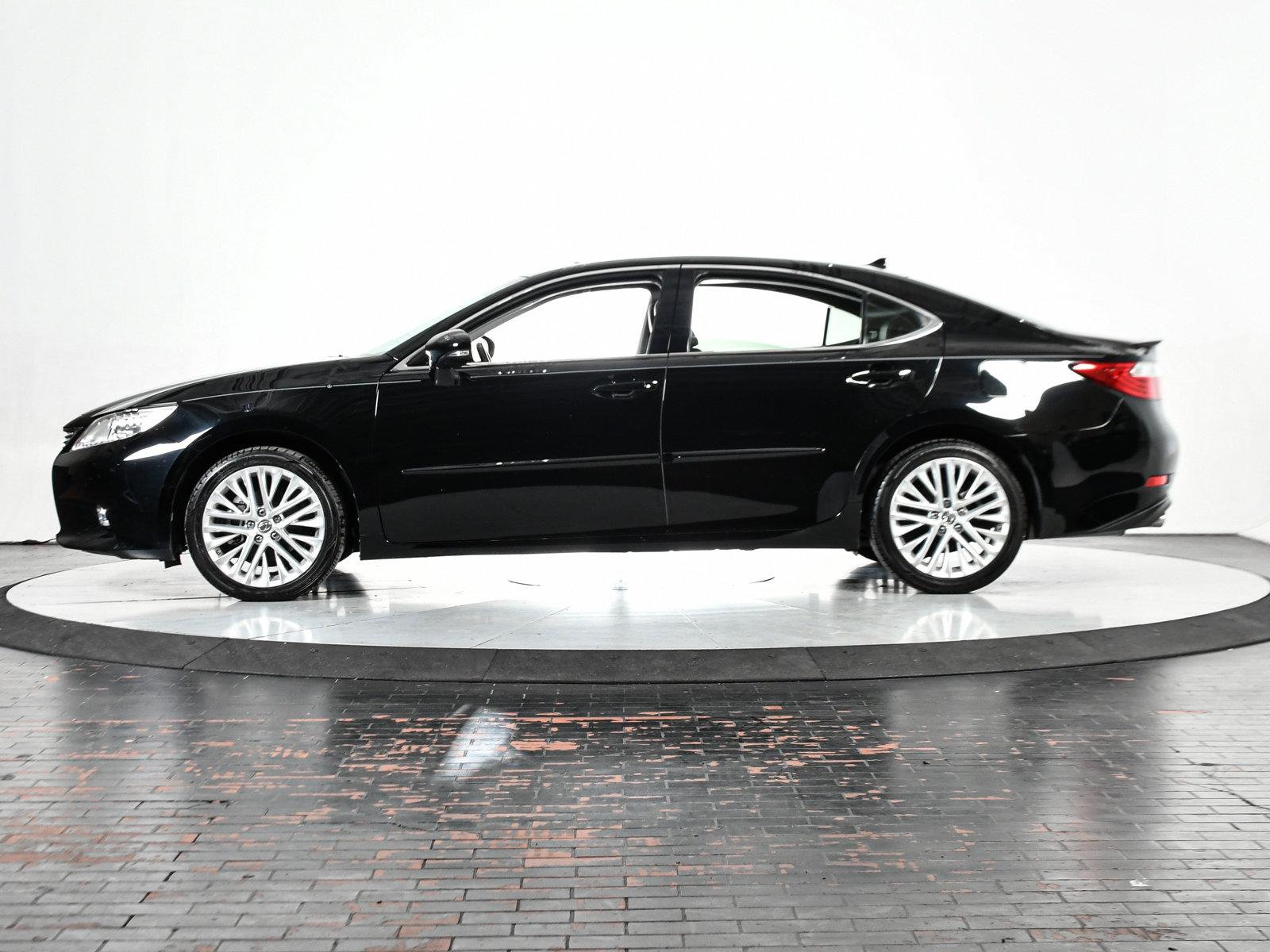 2013 Lexus ES 350 Vehicle Photo in DALLAS, TX 75235