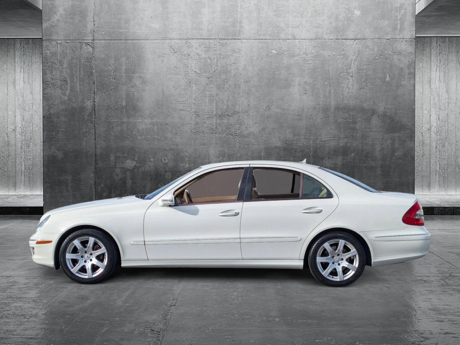 2007 Mercedes-Benz E-Class Vehicle Photo in VALENCIA, CA 91355-1705