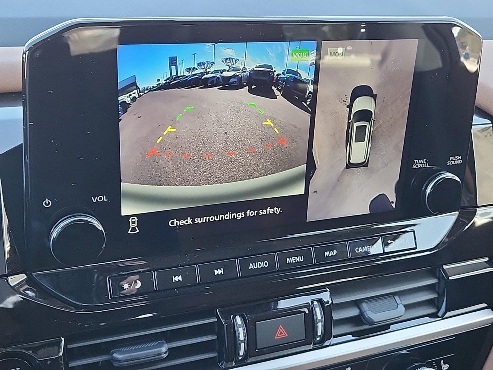 2025 Nissan Pathfinder Vehicle Photo in Albuquerque, NM 87110