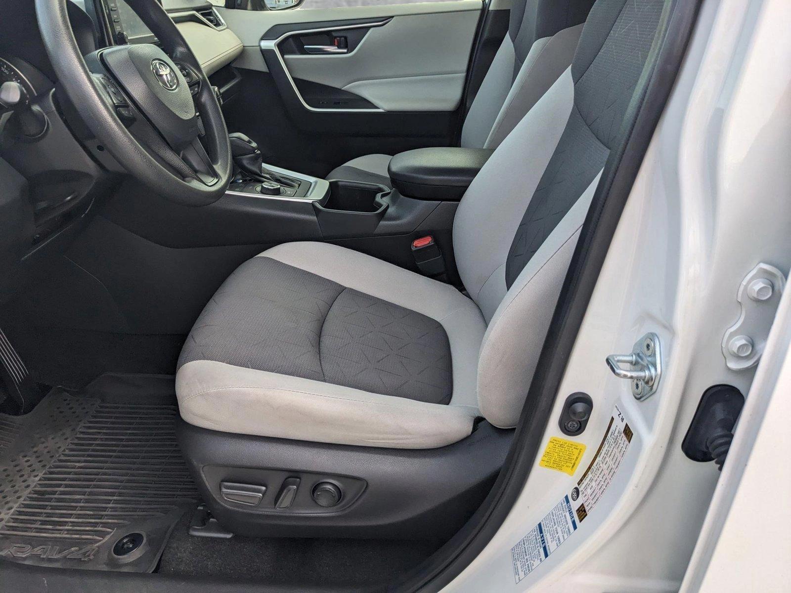 2022 Toyota RAV4 Vehicle Photo in MIAMI, FL 33172-3015