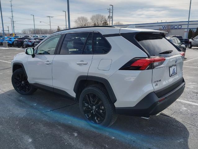 2022 Toyota RAV4 Vehicle Photo in GREEN BAY, WI 54304-5303